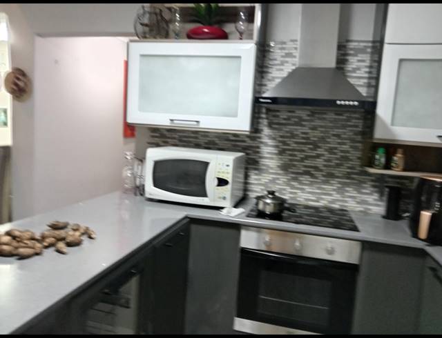 2 BEDROOM TOWNHOUSE FOR SALE IN THE WOLDS
